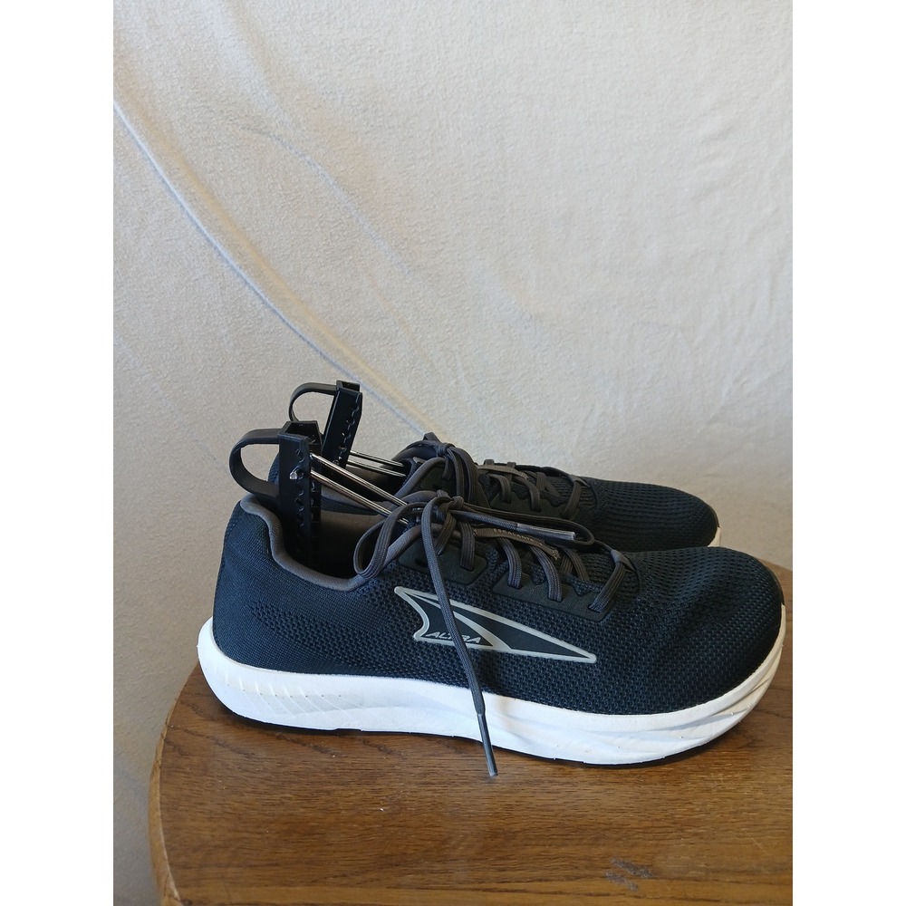Altra Escalante 4 running shoe wide toe womens size 9